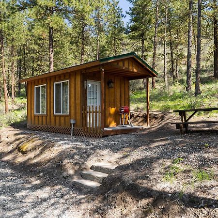 Echo Valley Resort + Cabins Manson Екстериор снимка