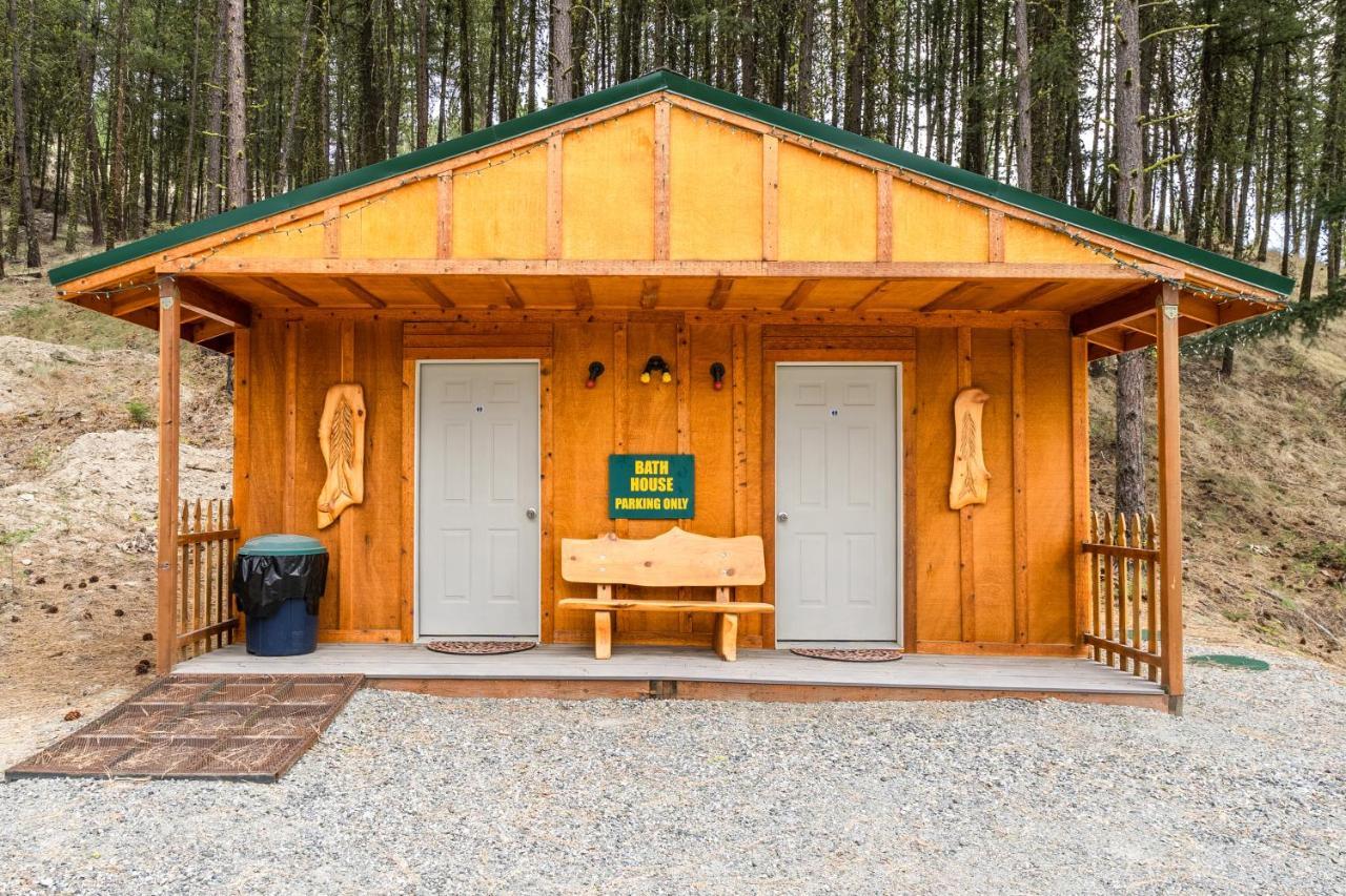 Echo Valley Resort + Cabins Manson Екстериор снимка