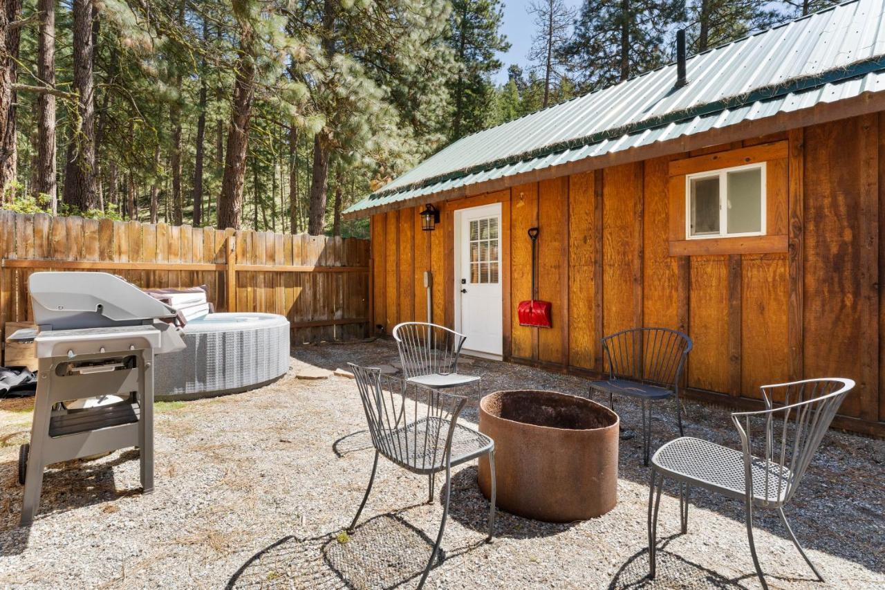 Echo Valley Resort + Cabins Manson Екстериор снимка