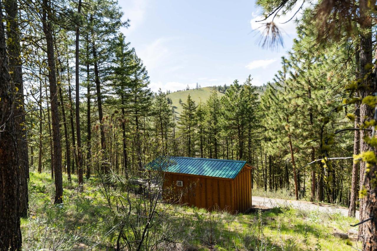 Echo Valley Resort + Cabins Manson Екстериор снимка