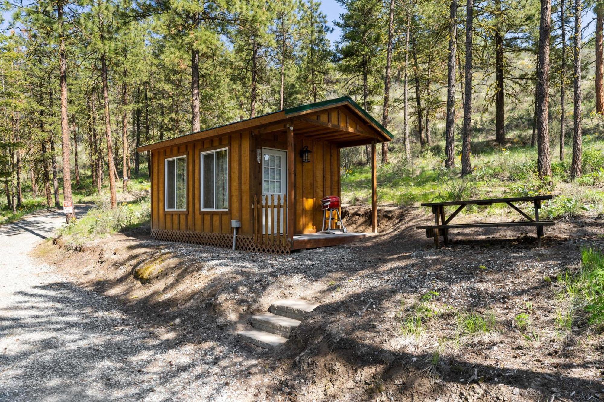 Echo Valley Resort + Cabins Manson Екстериор снимка
