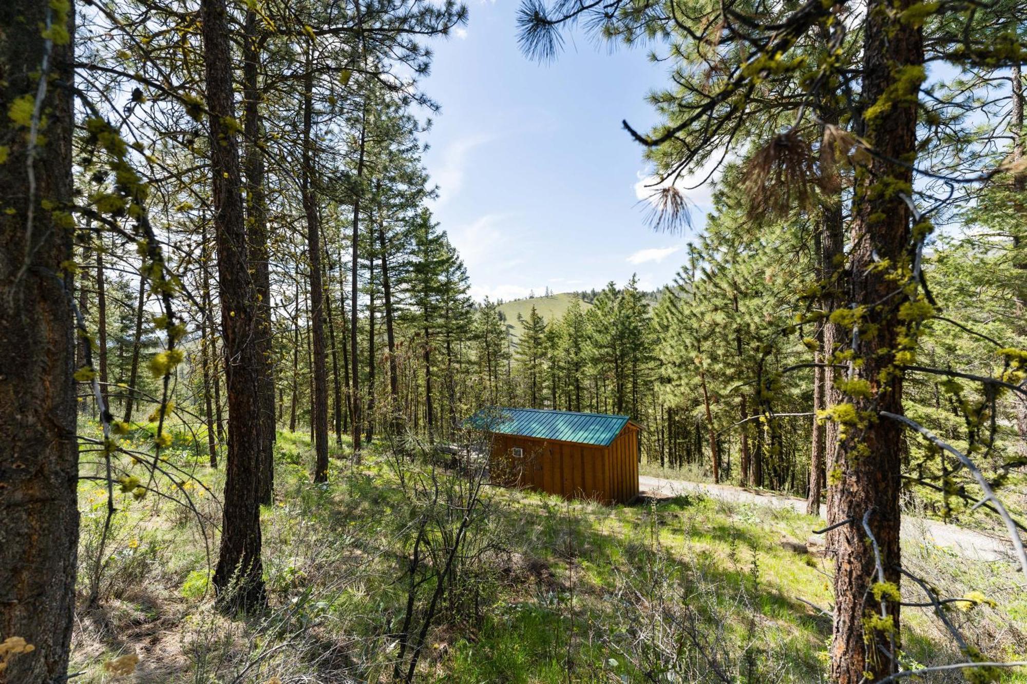 Echo Valley Resort + Cabins Manson Екстериор снимка