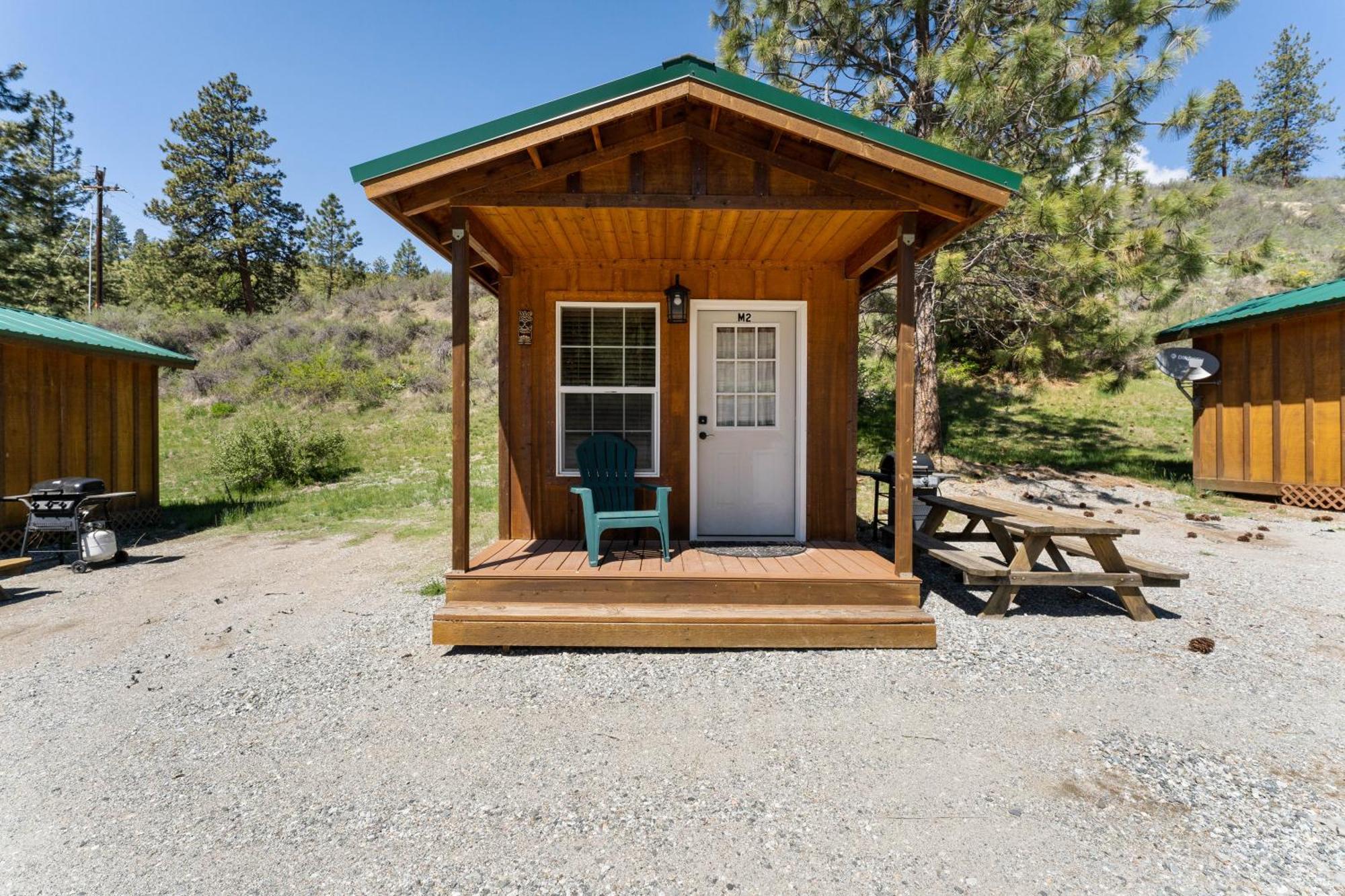 Echo Valley Resort + Cabins Manson Екстериор снимка
