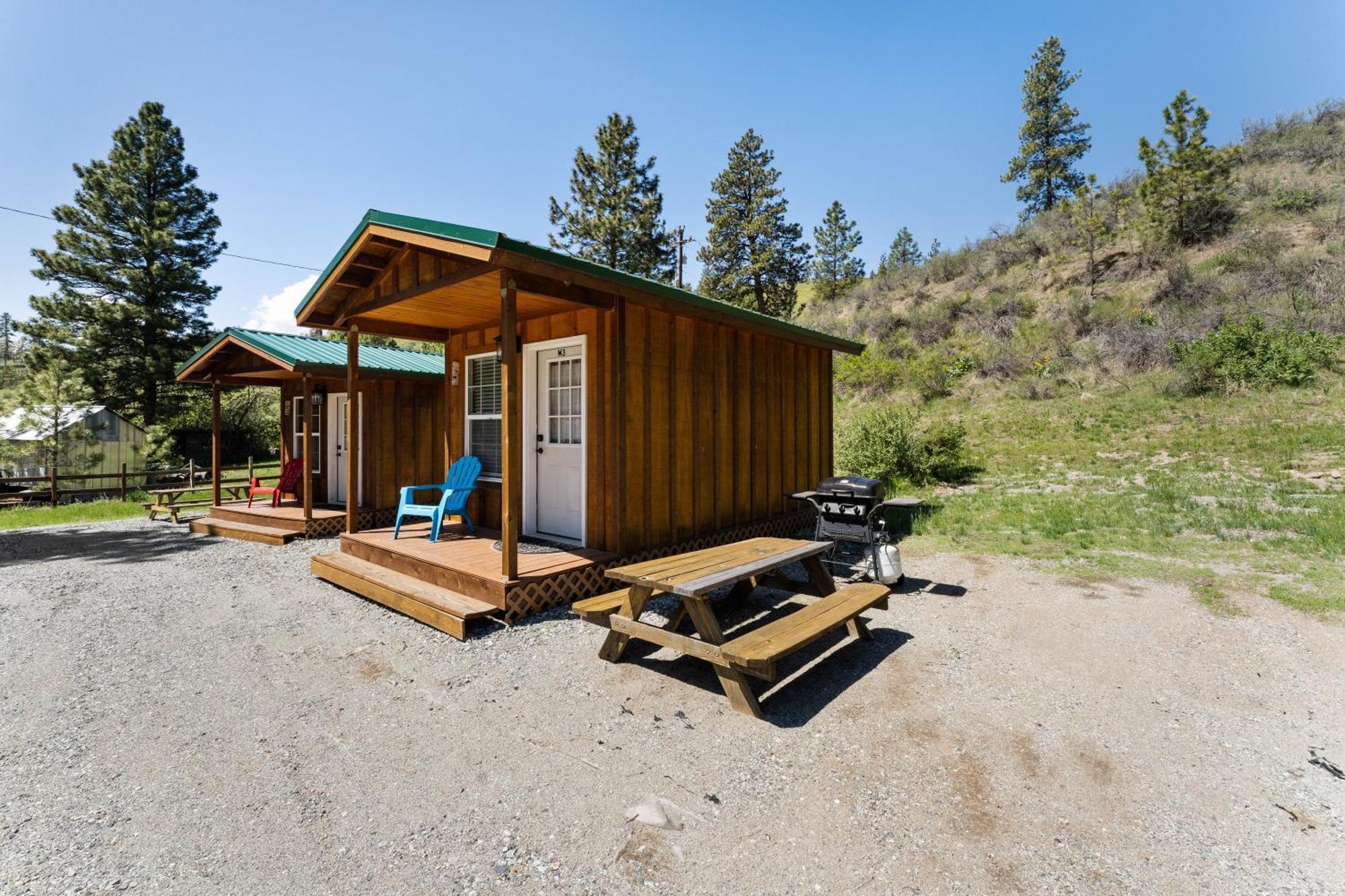 Echo Valley Resort + Cabins Manson Екстериор снимка