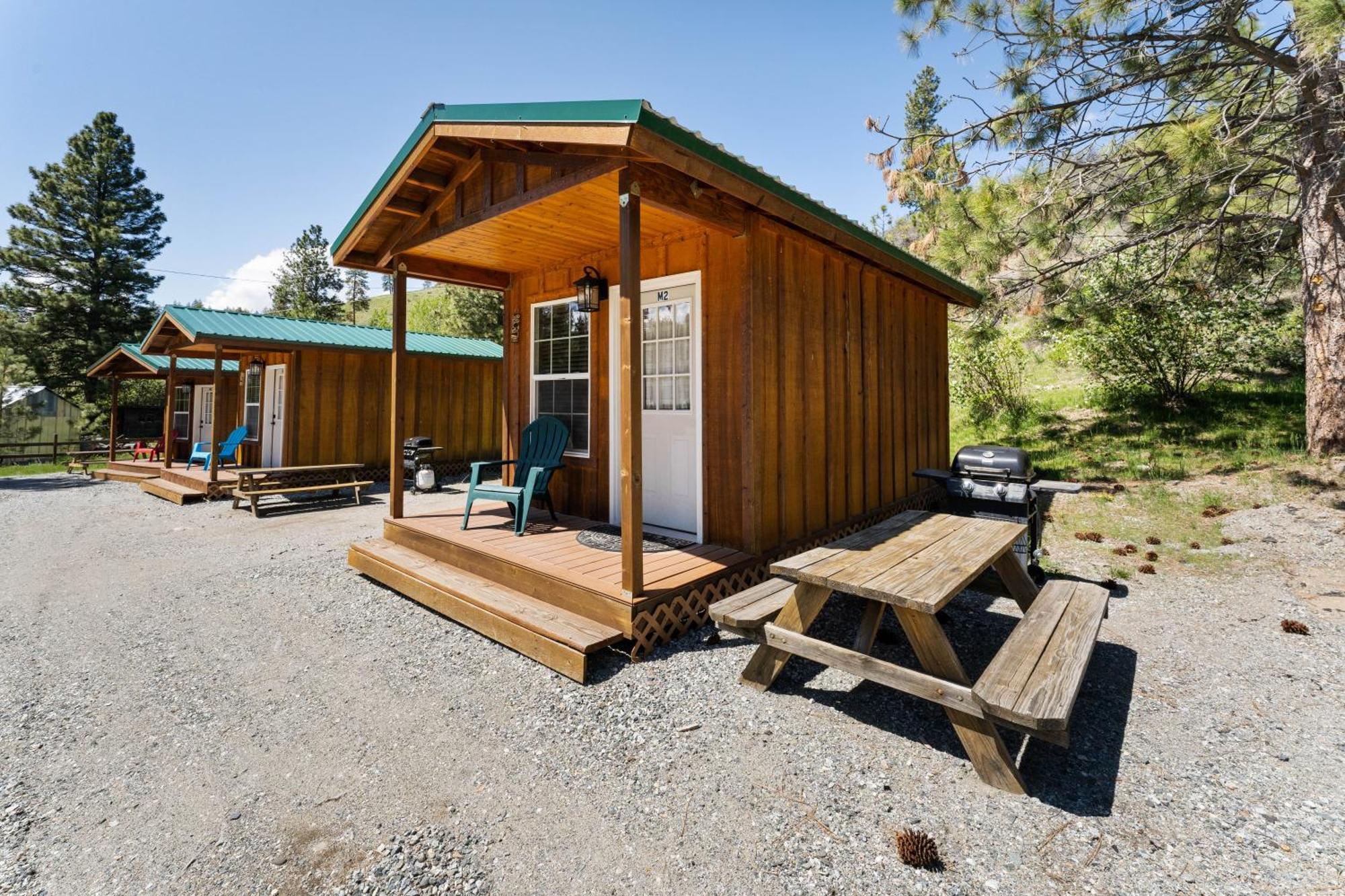 Echo Valley Resort + Cabins Manson Екстериор снимка