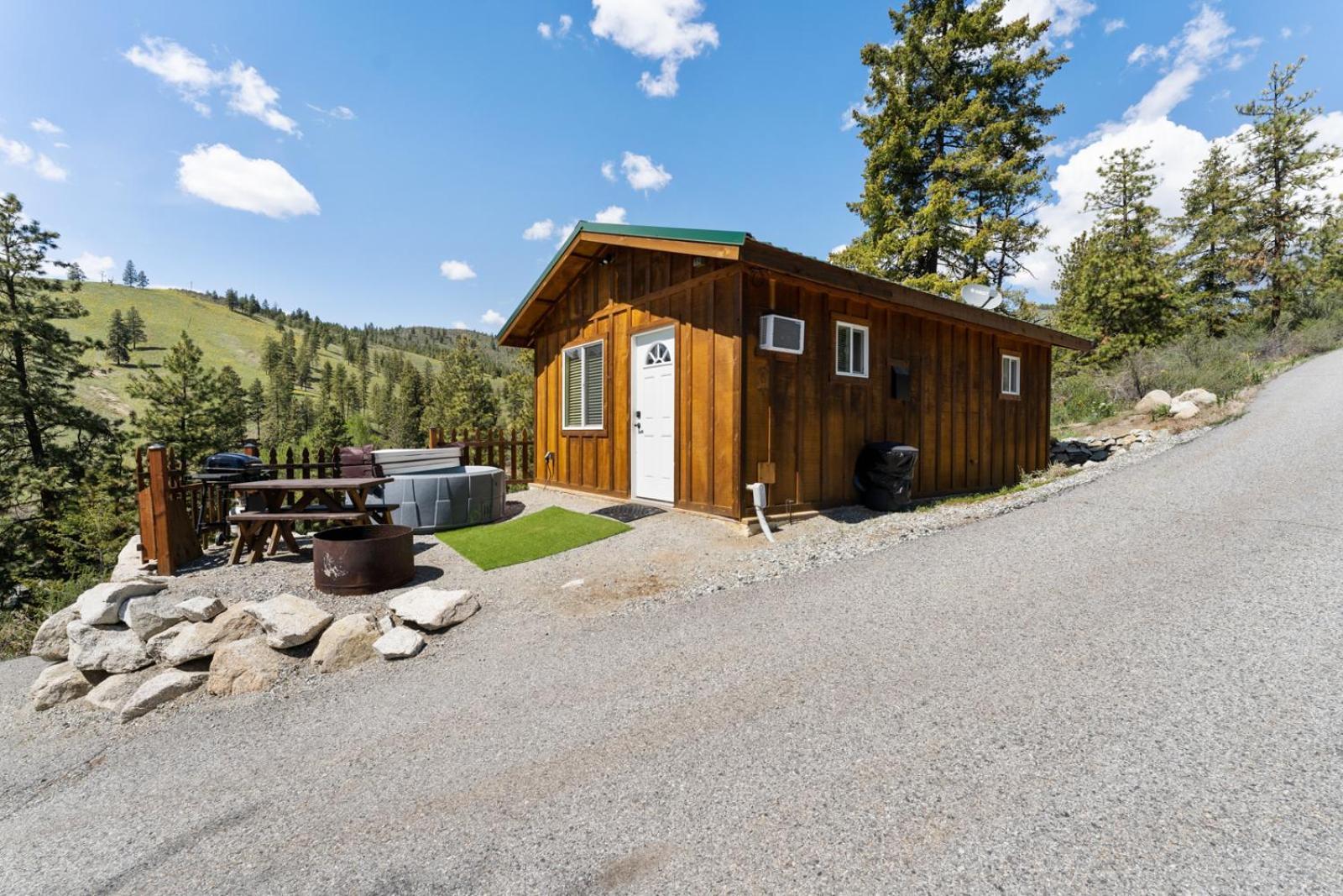 Echo Valley Resort + Cabins Manson Екстериор снимка