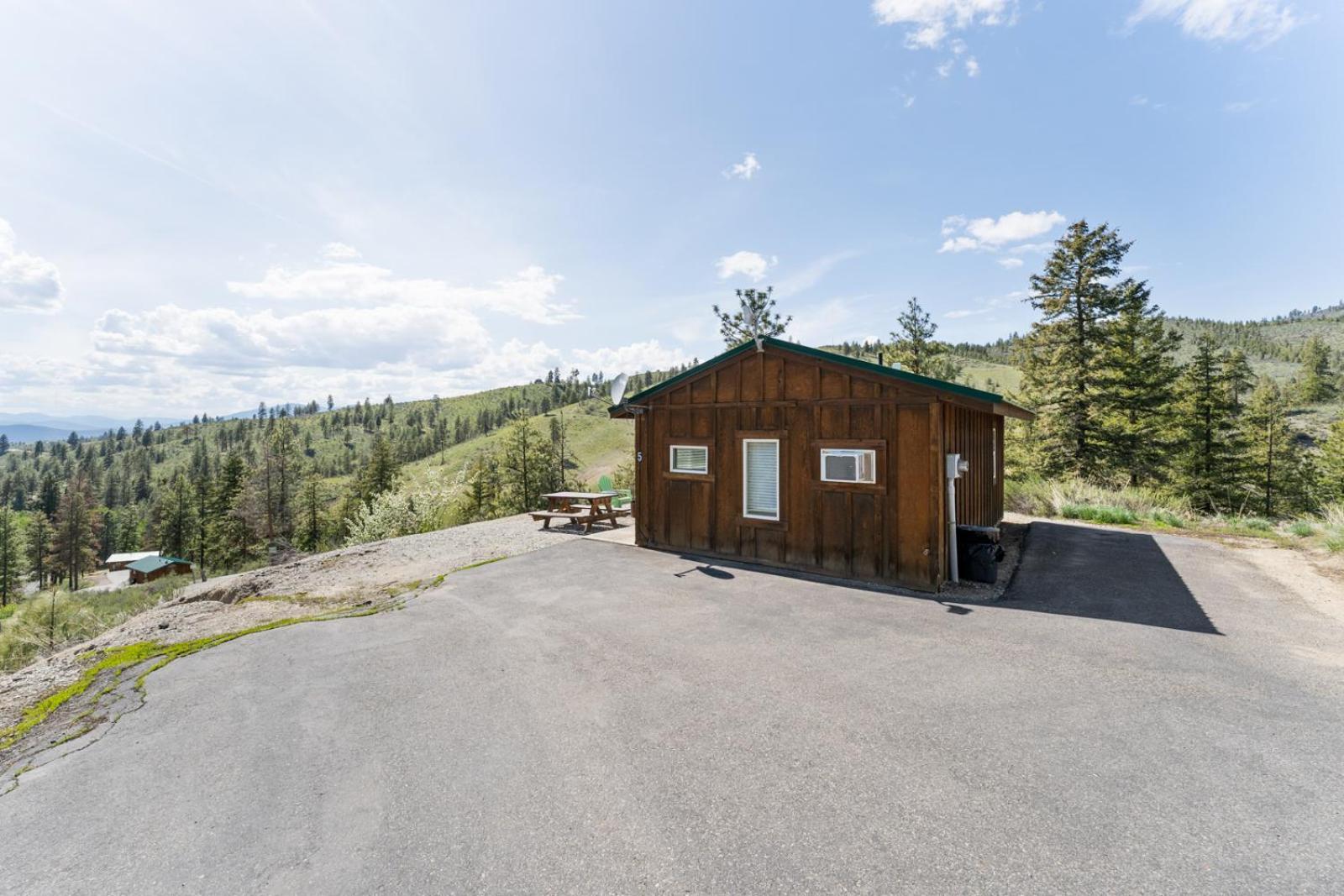 Echo Valley Resort + Cabins Manson Екстериор снимка