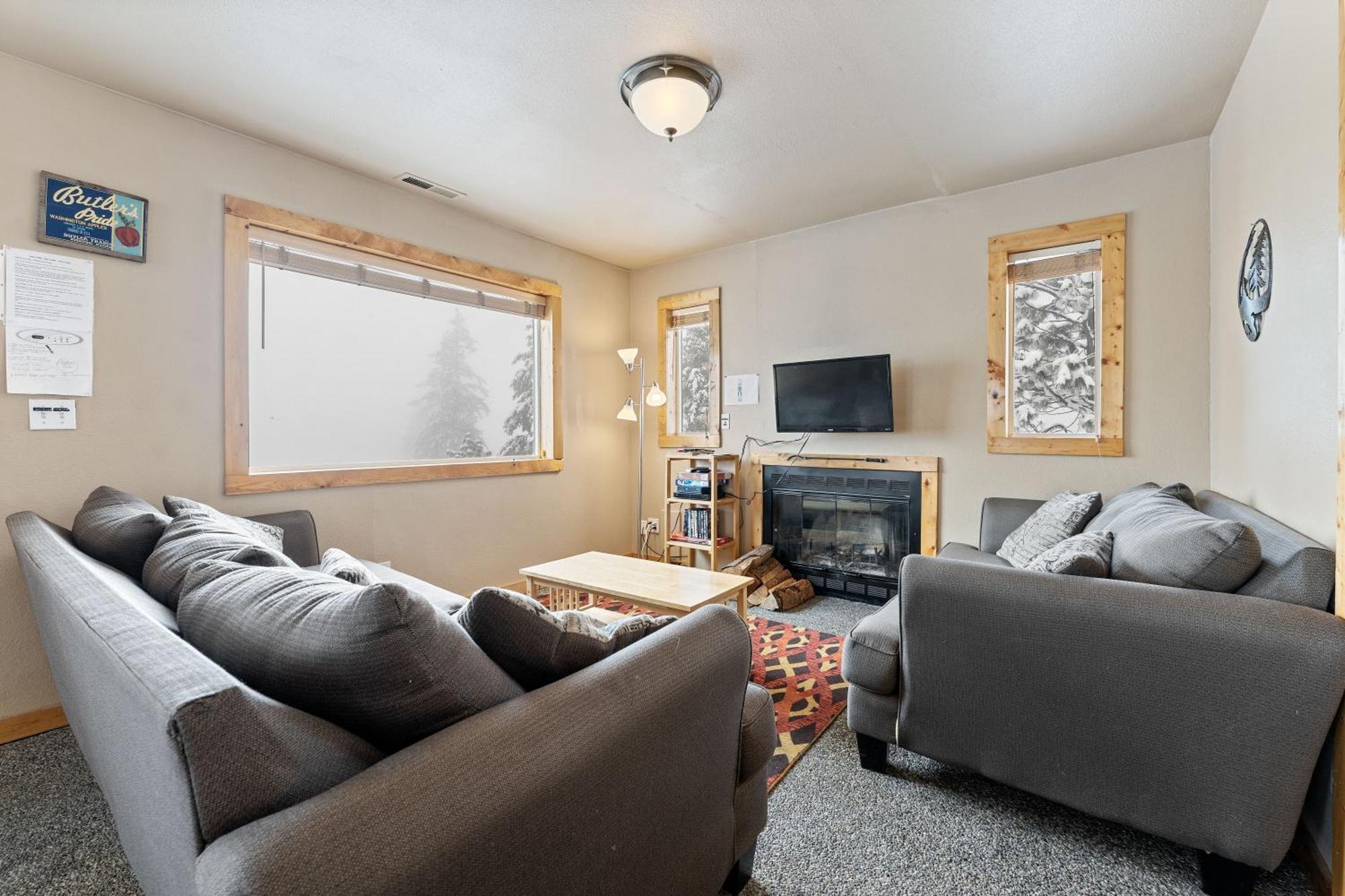 Echo Valley Resort + Cabins Manson Екстериор снимка