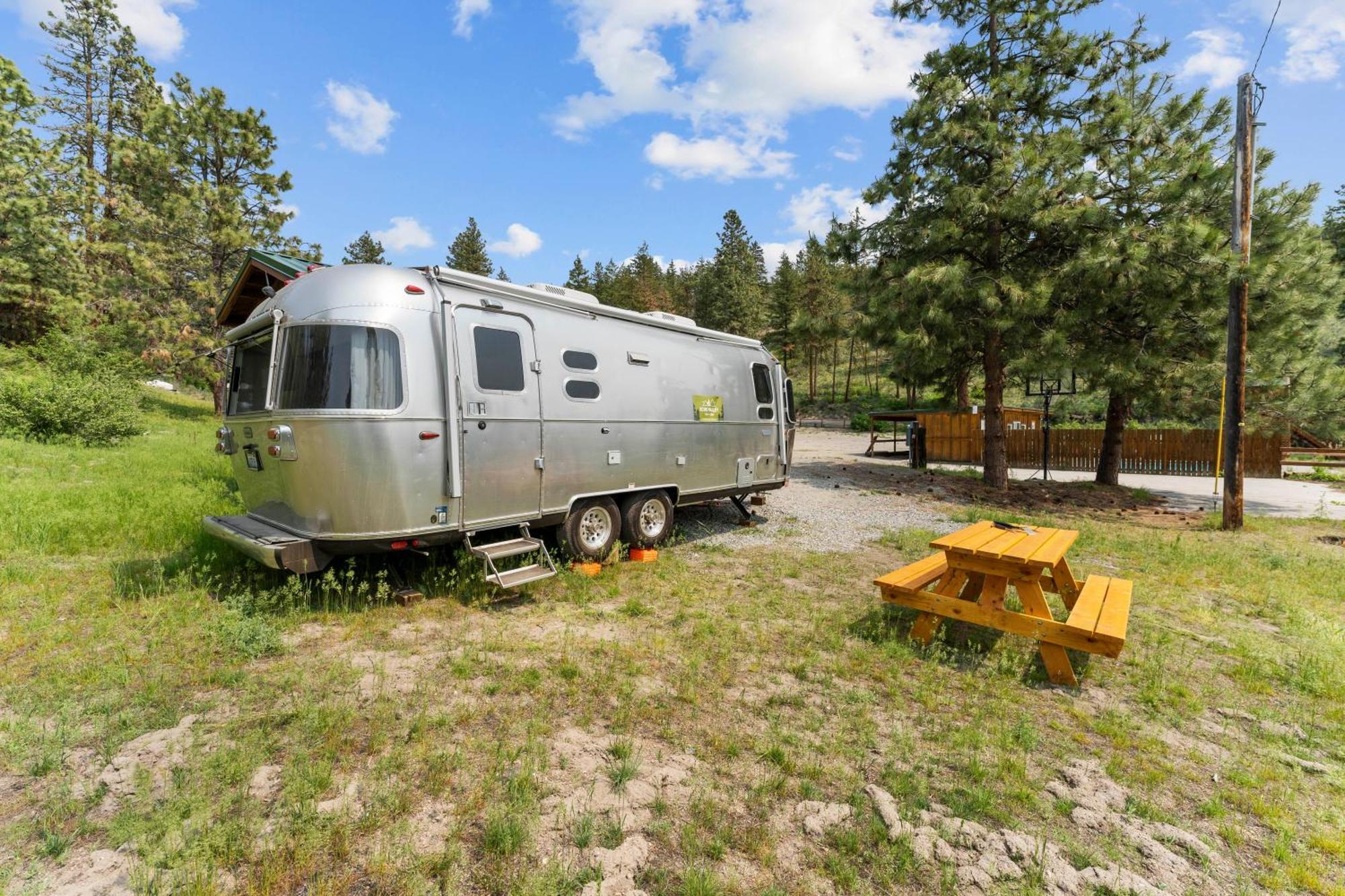 Echo Valley Resort + Cabins Manson Екстериор снимка