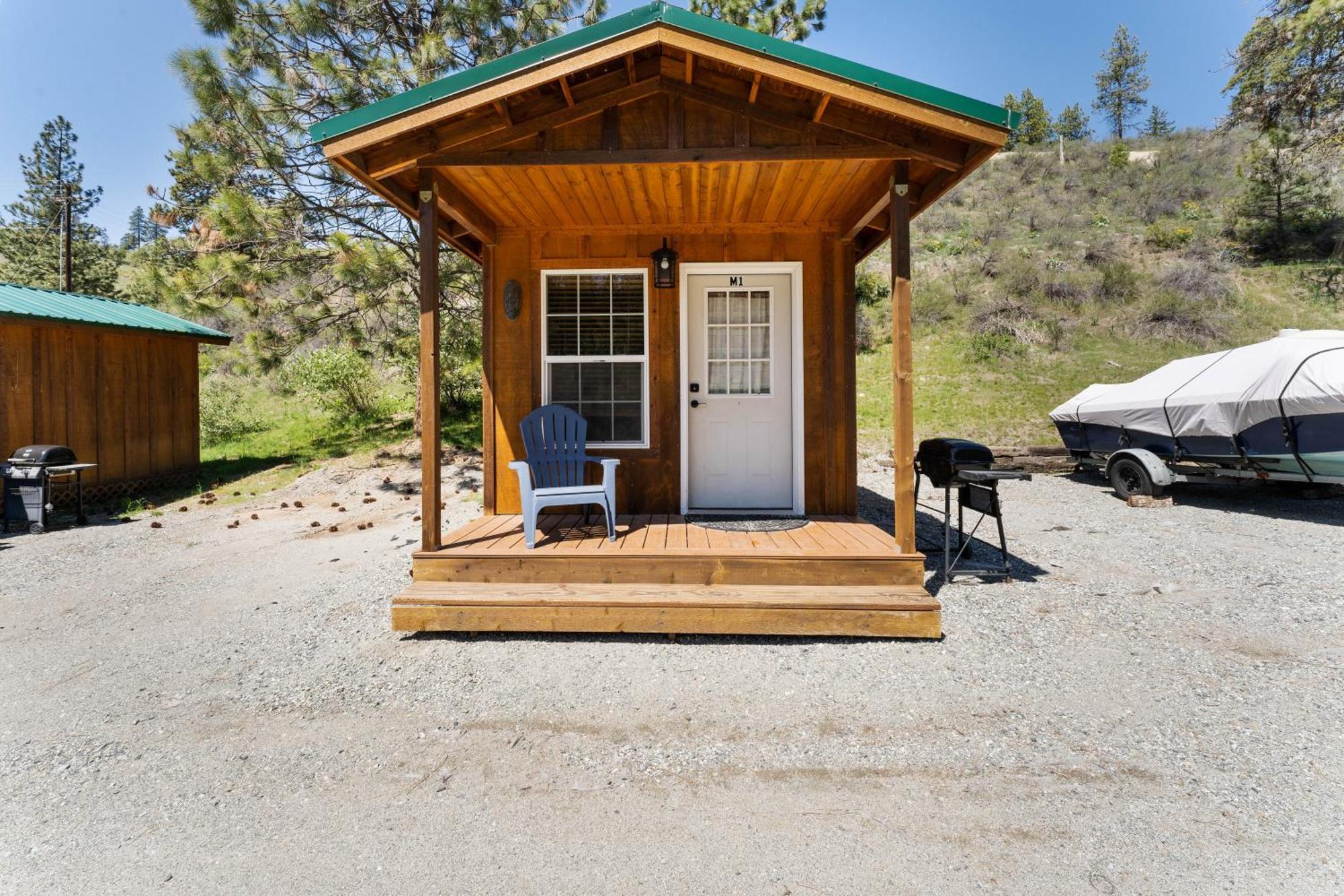 Echo Valley Resort + Cabins Manson Екстериор снимка