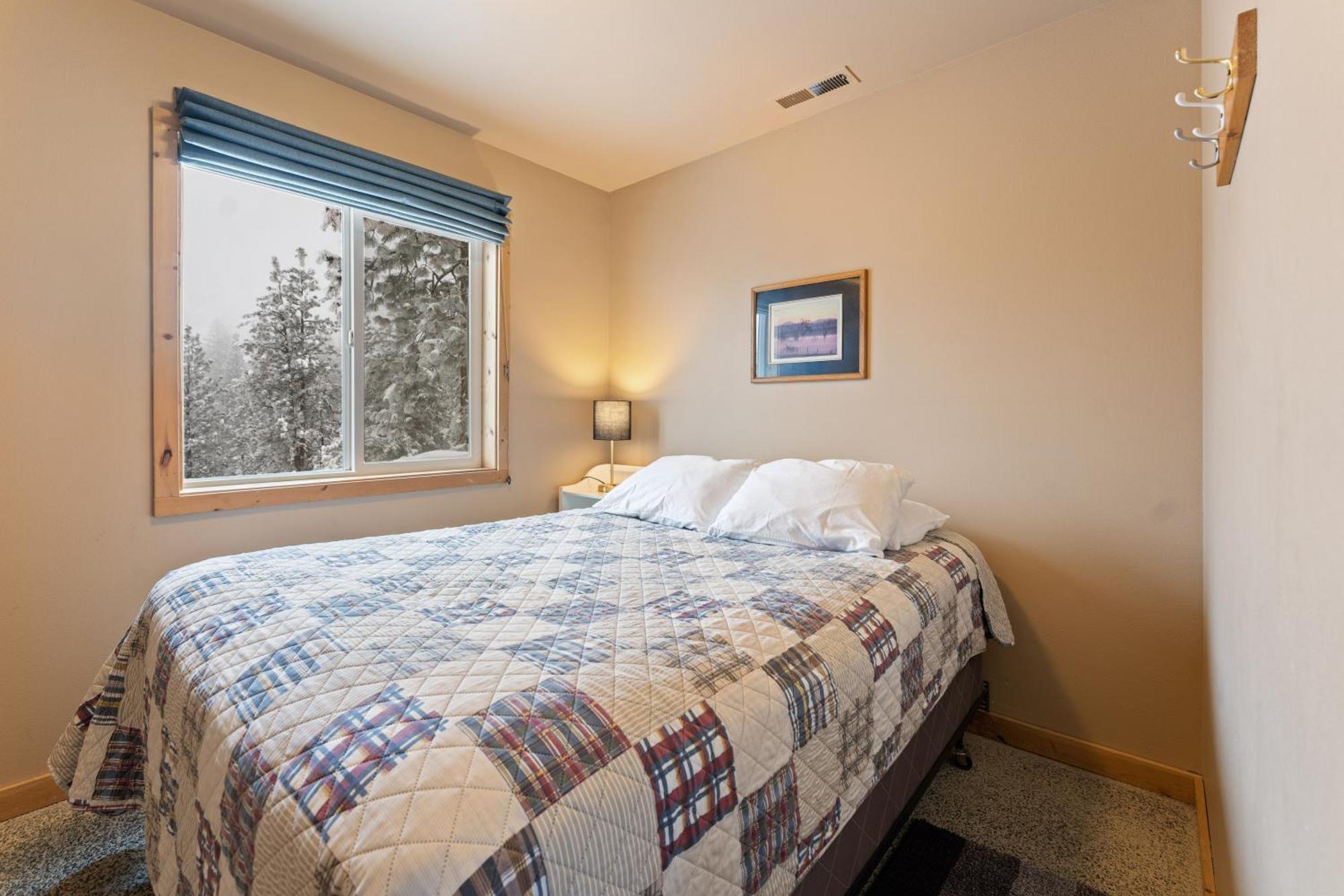 Echo Valley Resort + Cabins Manson Екстериор снимка